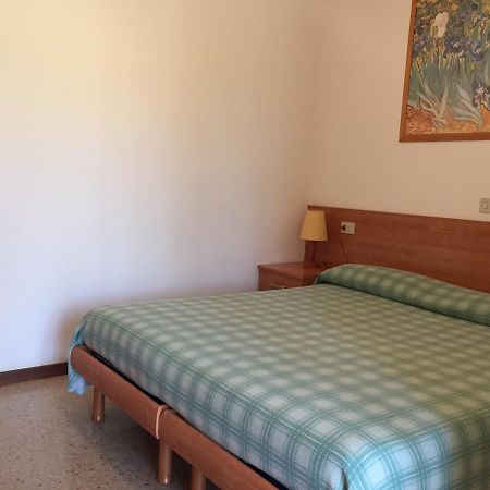 Pensione Giardino Lignano Sabbiadoro Exterior foto