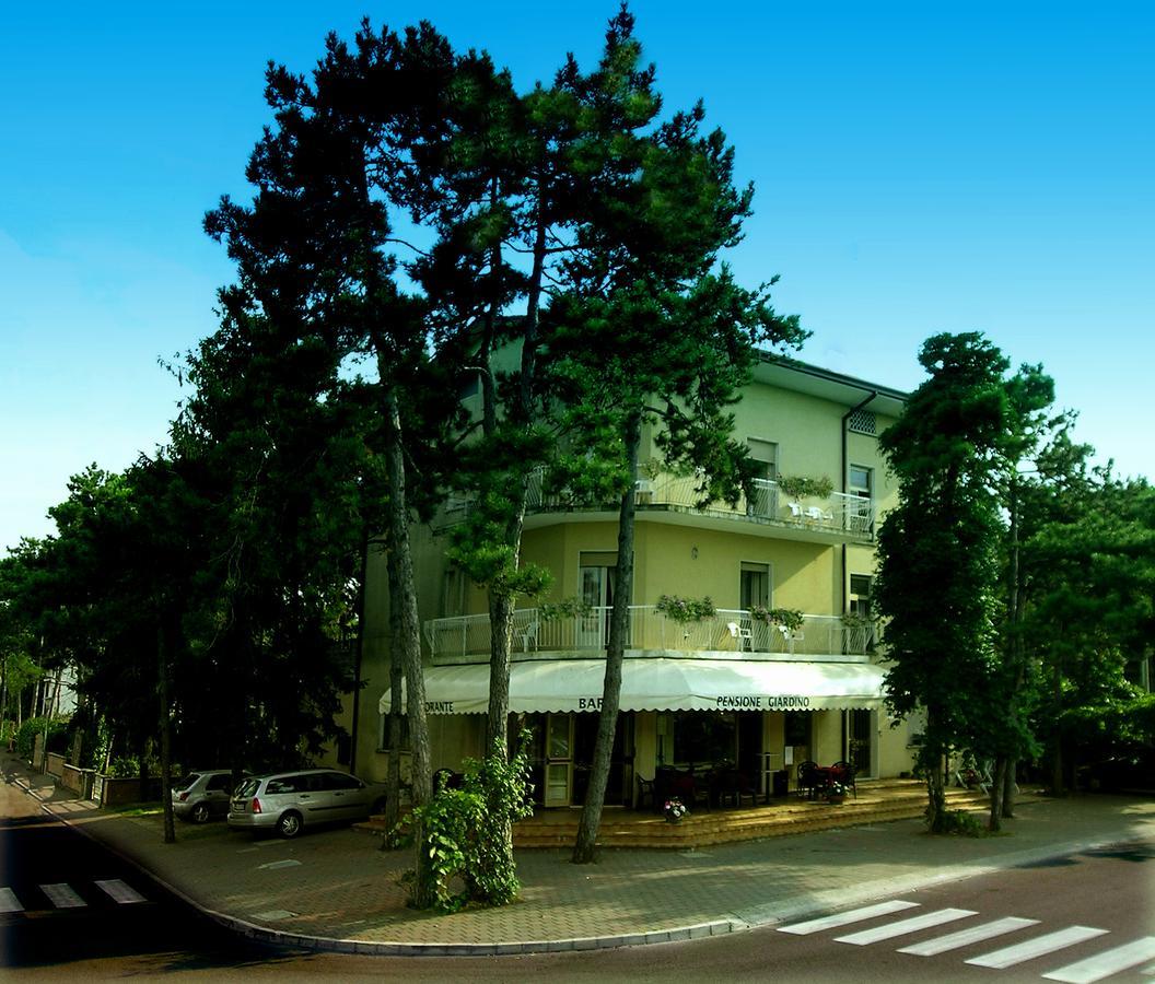 Pensione Giardino Lignano Sabbiadoro Exterior foto