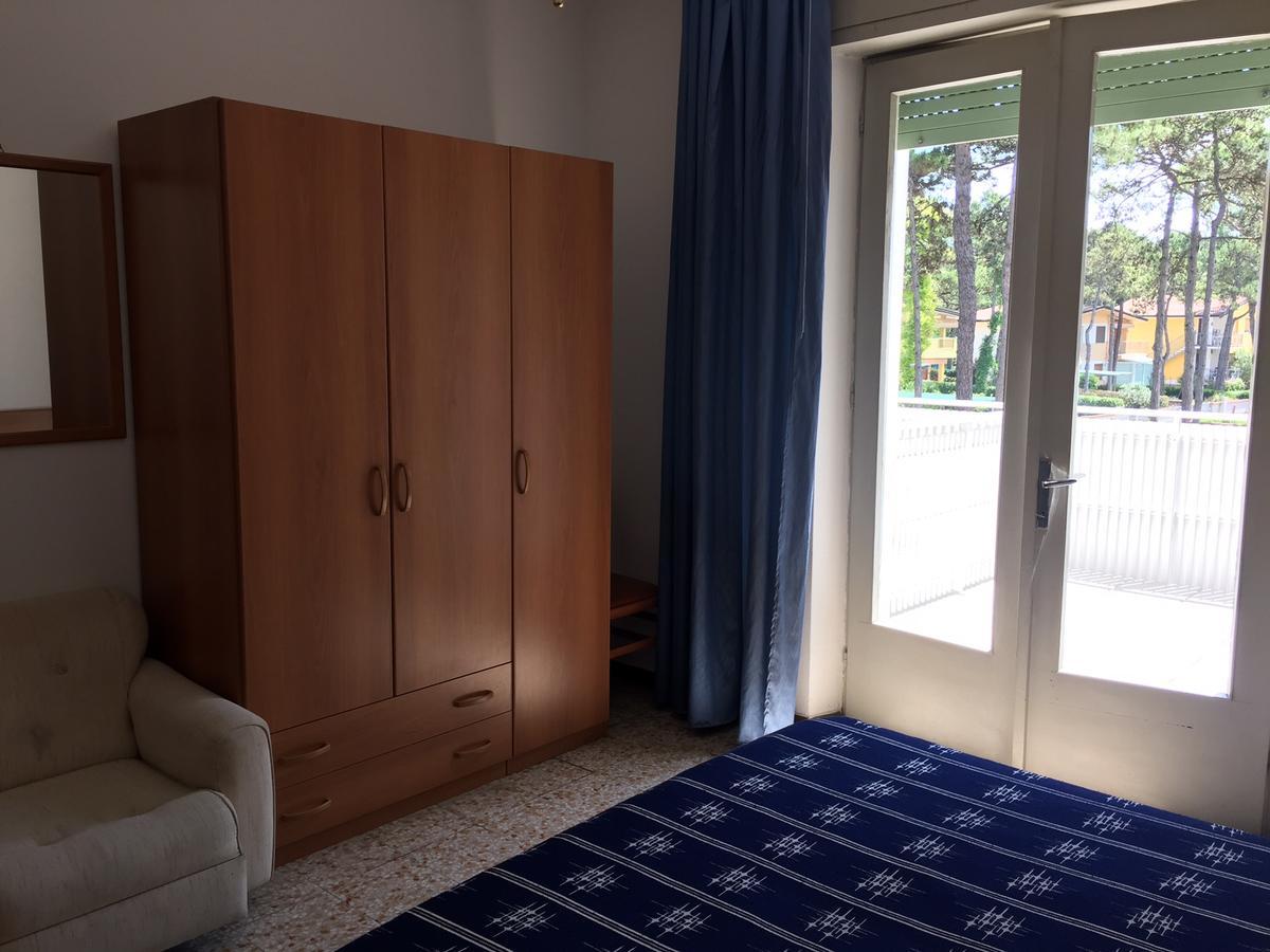 Pensione Giardino Lignano Sabbiadoro Exterior foto